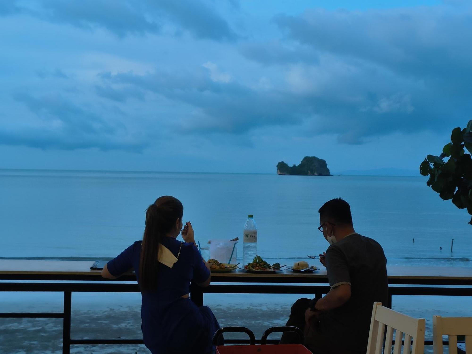 Hotel Nangkam Boutique Donsak Ban Pheng Krong Habitación foto