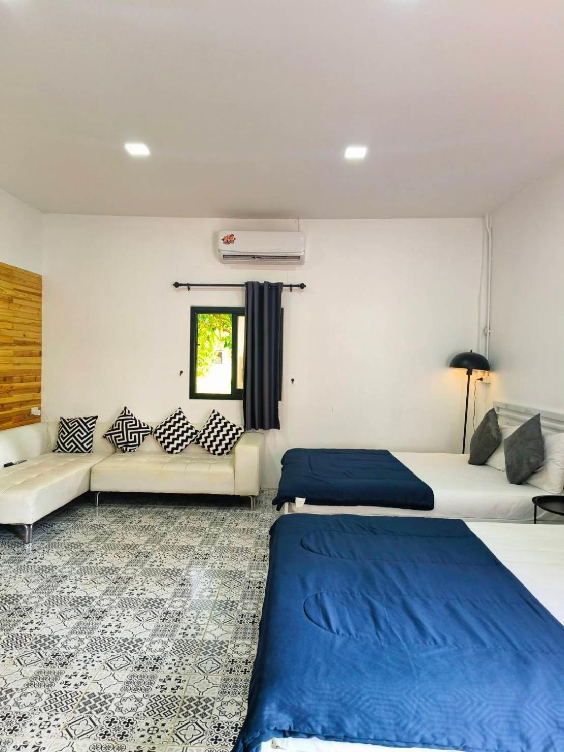 Hotel Nangkam Boutique Donsak Ban Pheng Krong Exterior foto